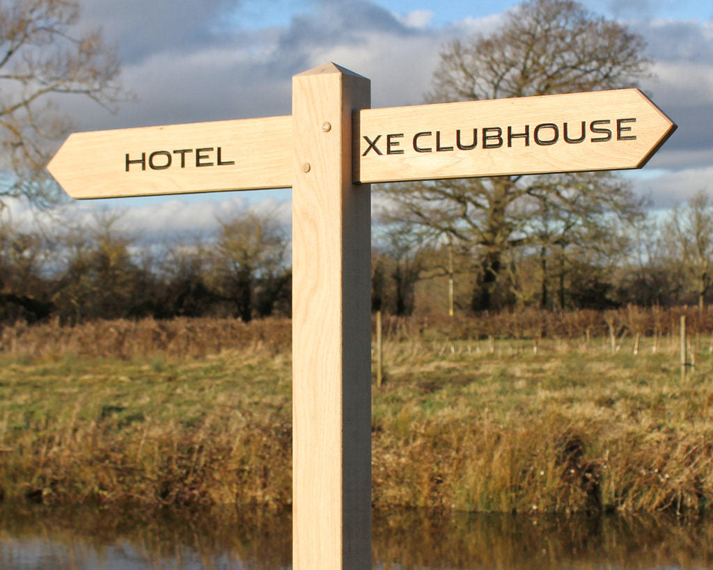 Finger Post - Oak Sign and Post