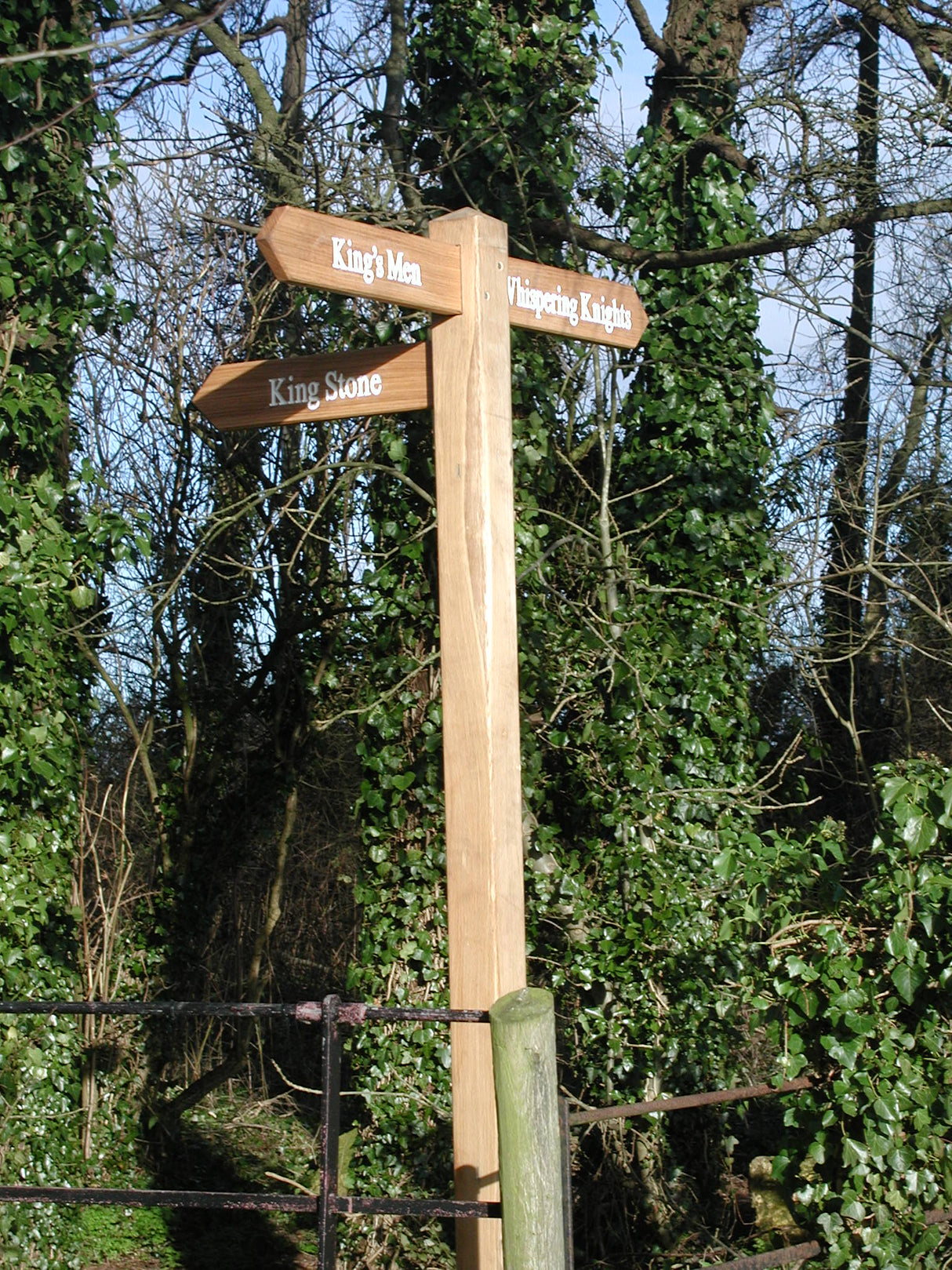 Finger Post - Oak Sign and Post
