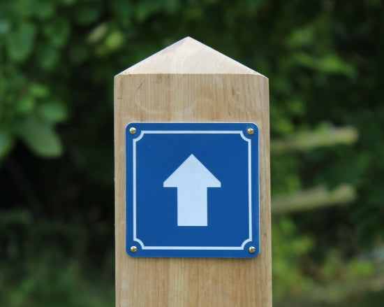 Waymarker Disc - Arrow (Square)