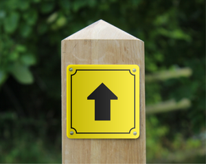 Waymarker Disc - Arrow (Square)