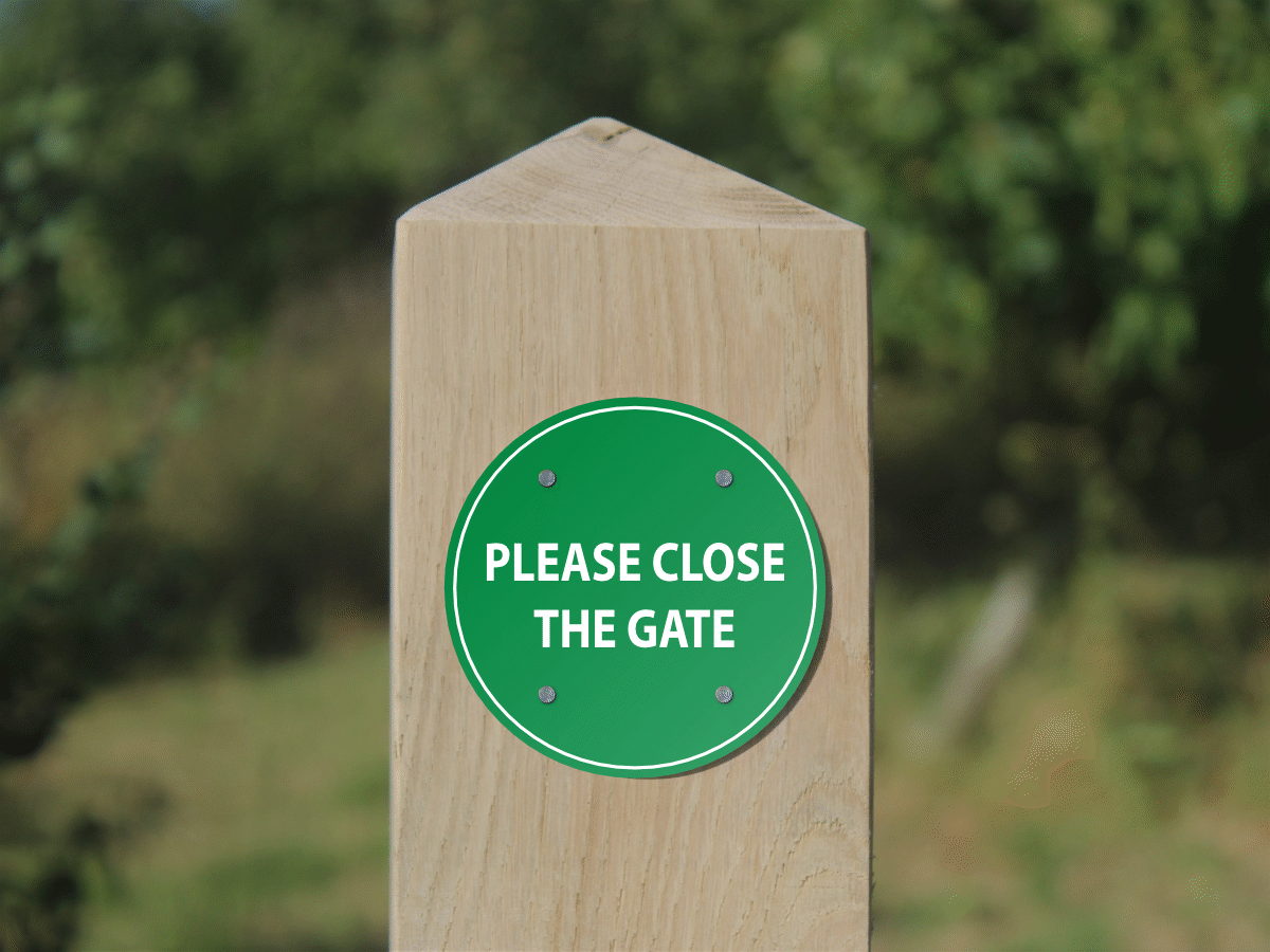 Waymarker Disc - Please Close The Gate – Natural Signs
